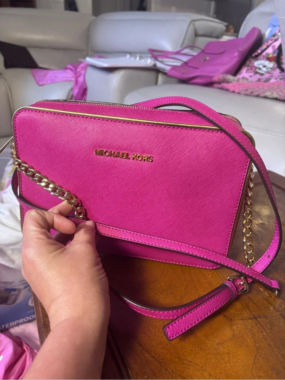 Michael Kors Jet Set Crossbody Bag – Fuchsia Pink Saffiano Leather