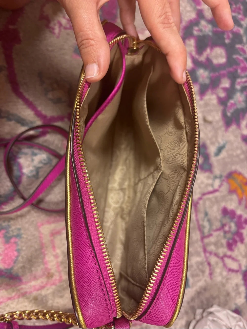 Michael Kors Jet Set Crossbody Bag – Fuchsia Pink Saffiano Leather