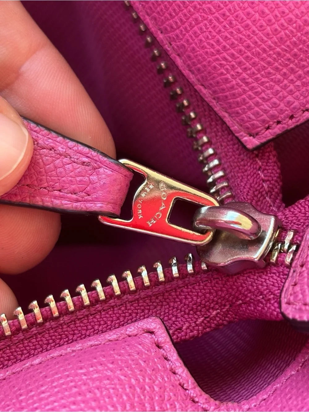 Coach New York Taxi Tote & Wallet Set – Hot Pink Crossgrain Leather | Barbiecore Luxury
